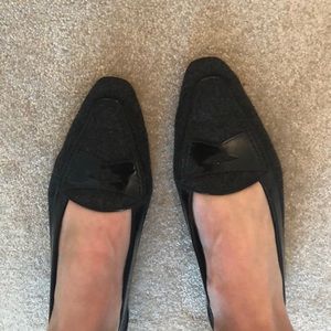 Manolo Blahnik grey felt and black patent loafers